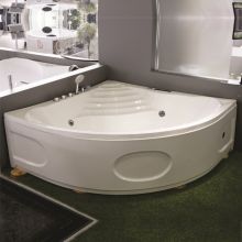 Хидромасажна вана с 6 хидро дюзи, 8 аеро дюзи и хромотерапия 135 х 135 х 60 см. ICSH 135060 AWO, Интер Керамик