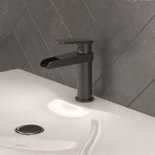 Смесител стоящ за умивалник Cascada черен мат 1192053B, Интер Керамик